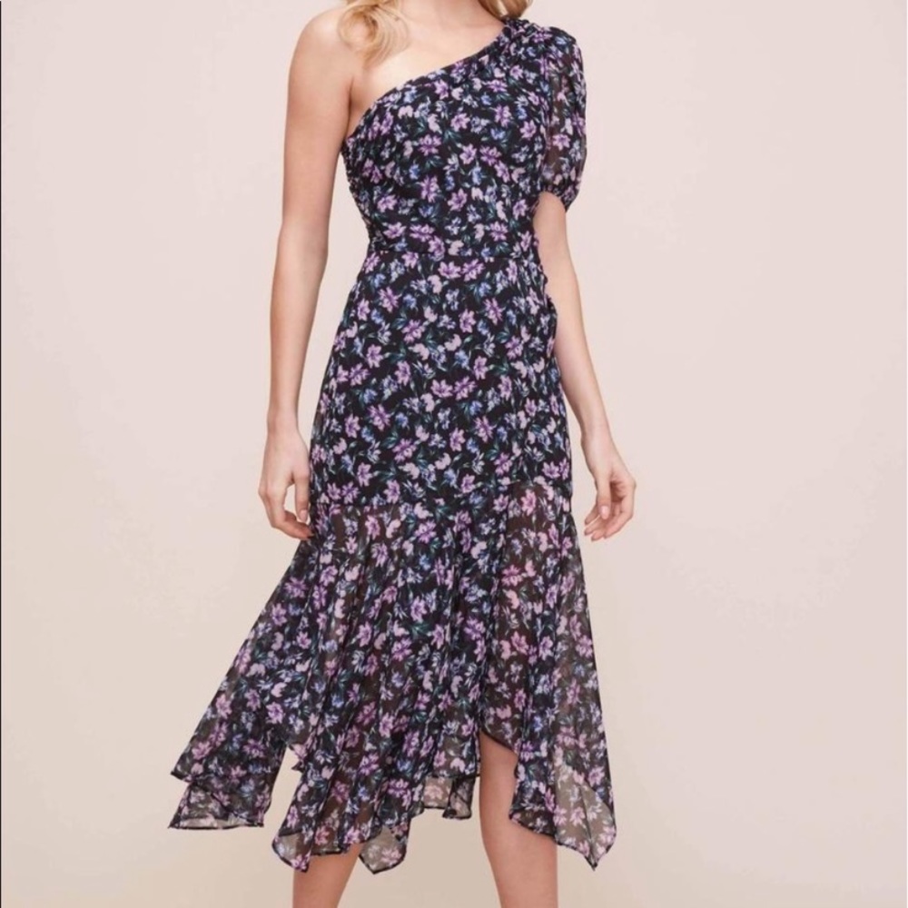 ASTR the label Adriana One sleeve Floral